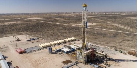 Oil/gas Drilling Rig Set up on Drill Pad